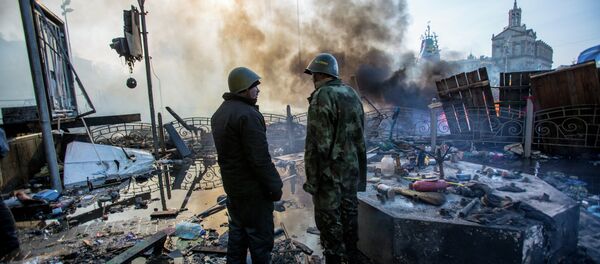 Сторонники оппозиции на площади Независимости в Киеве, где начались столкновения митингующих и сотрудников милиции. - 俄罗斯卫星通讯社
