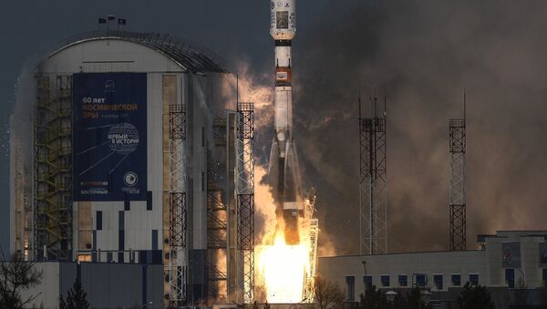 Старт ракеты-носителя Союз-2.1б с космическим аппаратом (КА) дистанционного зондирования Земли Метеор №2-1 и с 17 иностранными аппаратами с космодрома Восточный - 俄羅斯衛星通訊社