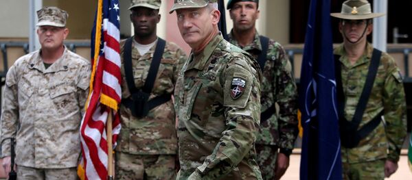 約翰·尼科爾森 約翰·尼科爾森 - 俄羅斯衛星通訊社