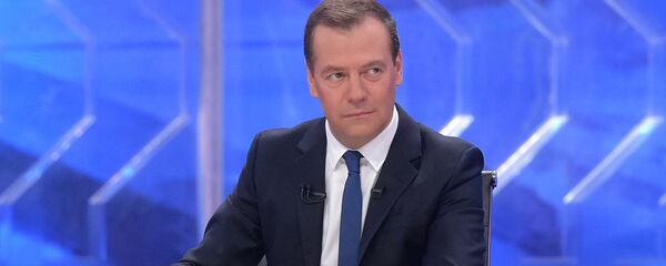 俄总理：俄罗斯经济已走出衰退进入增长期 - 俄罗斯卫星通讯社