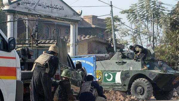 媒體：襲擊巴基斯坦大學校園的恐怖分子被全殲 - 俄羅斯衛星通訊社