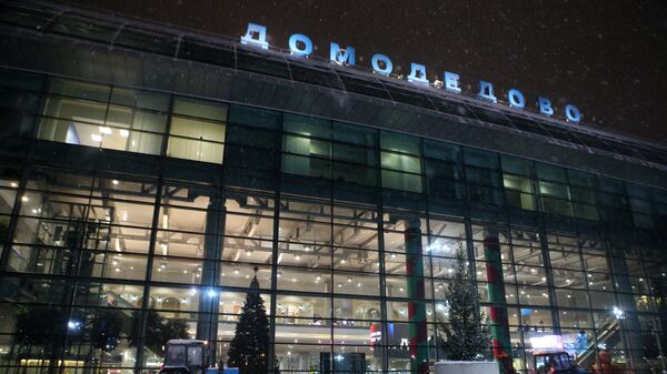 莫斯科多莫杰多沃机场凌晨时分限制飞机进出港