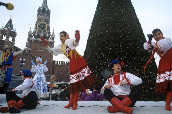 В канун Нового года на Красной площади, 1993 год - 俄罗斯卫星通讯社