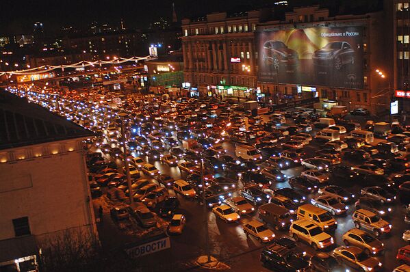 Пробки на Садовом кольце в Москве, 2006 год - 俄罗斯卫星通讯社