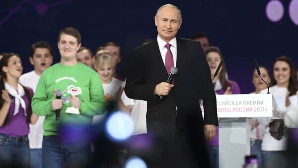普京承诺在近期决定是否参加2018年总统大选 - 俄罗斯卫星通讯社
