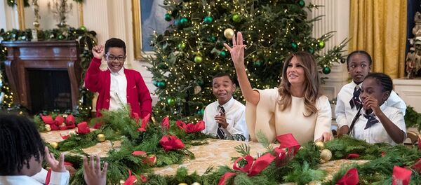 梅拉尼娅·特朗普 - 俄罗斯卫星通讯社