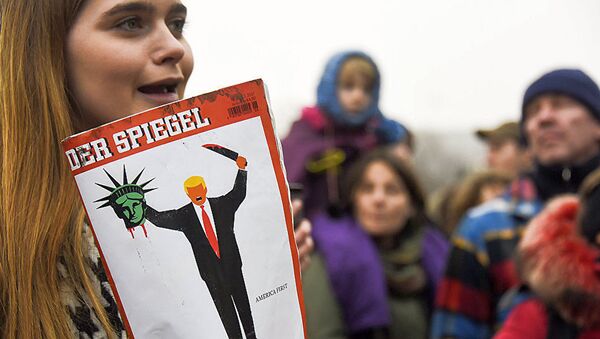 Демонстрация в Берлине против политики Трампа - 俄罗斯卫星通讯社