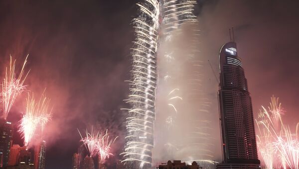 迪拜取消傳統哈利法塔旁新年煙花秀 - 俄羅斯衛星通訊社