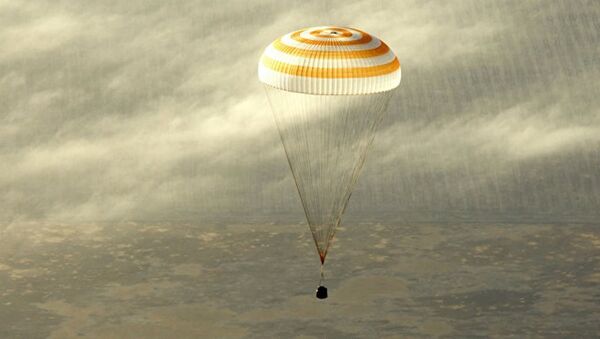 三名國際空間站考察組成員返回地球 - 俄羅斯衛星通訊社