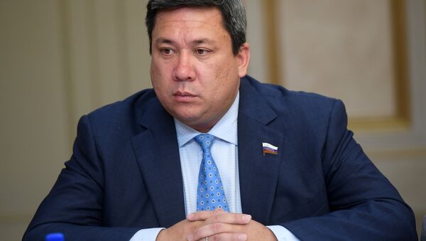 阿尔泰共和国的俄罗斯上议员弗拉基米尔·波列塔耶夫 - 俄罗斯卫星通讯社