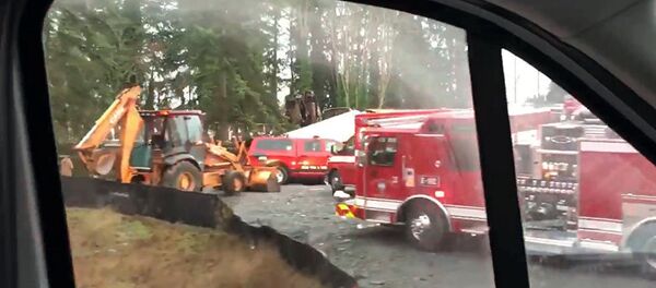 华盛顿州列车脱轨造成3人死亡 77人受伤 - 俄罗斯卫星通讯社