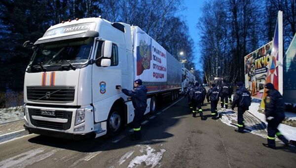 俄紧急情况部人道主义车队为顿巴斯送来新年礼物 - 俄罗斯卫星通讯社