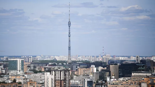 莫斯科奥斯坦基诺电视塔点亮“中国红”