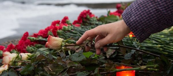 索契举行图-154飞机空难悼念活动 - 俄罗斯卫星通讯社