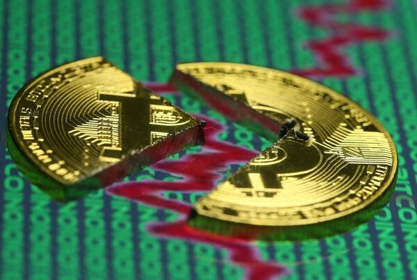 虽然首个数字货币比特币由一名叫中本聪的程序设计员(或一组人)设计而成,但是目前中国却成了全球最大比特币市场。实现开采和处理数字货币的60%以上的算力都在中国。 虽然首个数字货币比特币由一名叫中本聪的程序设计员(或一组人)设计而成,但是目前中国却成了全球最大比特币市场。实现开采和处理数字货币的60%以上的算力都在中国。 - 俄罗斯卫星通讯社