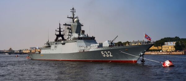Корвет Бойкий в акватории реки Невы - 俄罗斯卫星通讯社