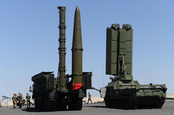 S-400“凯旋”防空导弹系统 - 俄罗斯卫星通讯社