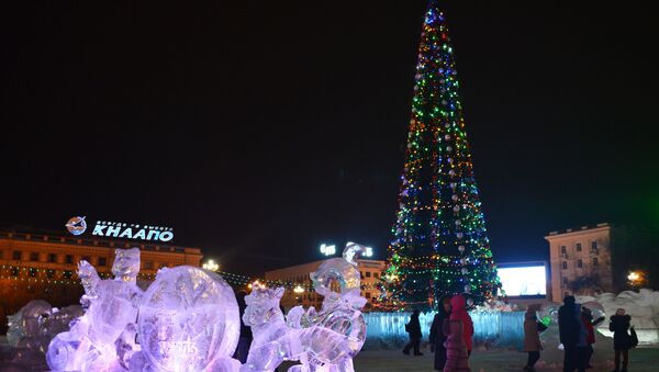 Новогодняя елка в центре Хабаровска - 俄羅斯衛星通訊社