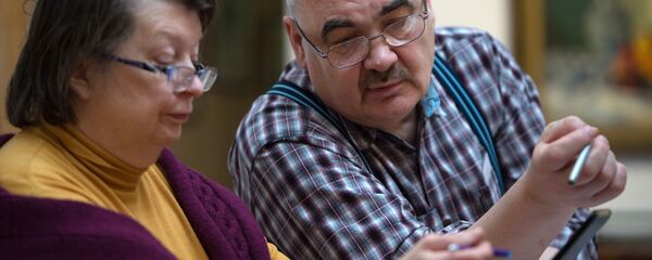 普京总统表示，退休年龄，女性应为60岁，而不是政府建议的63岁，男性应为65岁 - 俄罗斯卫星通讯社