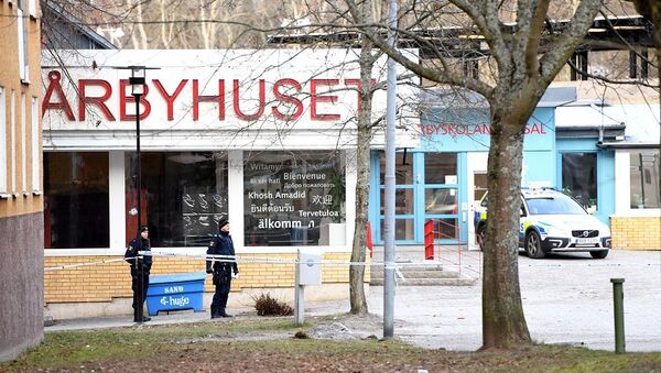 警方：斯德哥爾摩地鐵站附近因爆炸受傷男性重傷不治 - 俄羅斯衛星通訊社