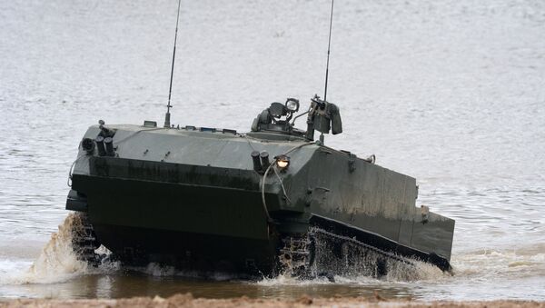 裝甲運輸車 - 俄羅斯衛星通訊社