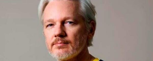 阿桑奇 - 俄罗斯卫星通讯社