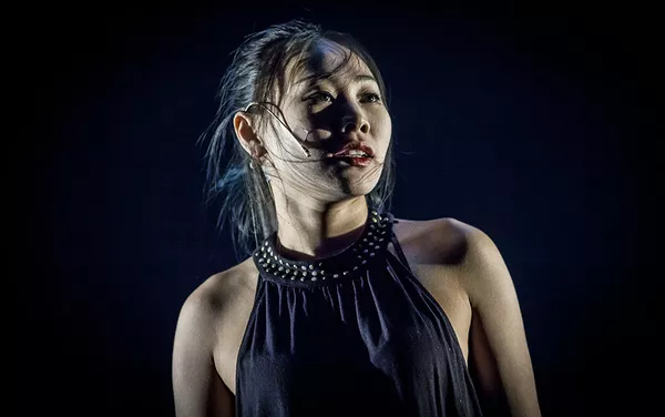 楊歌在“果戈里中心”舞台演劇 楊歌在“果戈里中心”舞台演劇 - 俄羅斯衛星通訊社