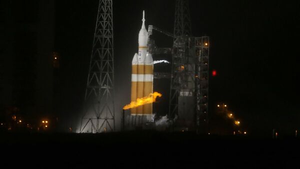 載有美國偵察衛星的德爾塔-4重型運載火箭已經從加利福尼亞州起飛 - 俄羅斯衛星通訊社