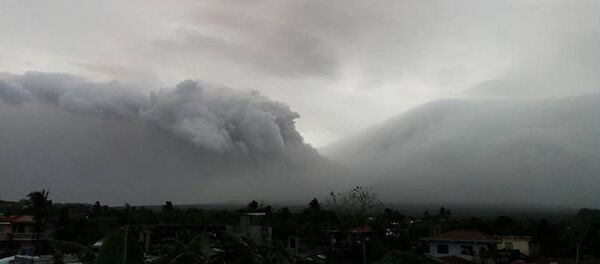 菲律賓因馬榮火山疑似噴發而提高警報級別 - 俄羅斯衛星通訊社