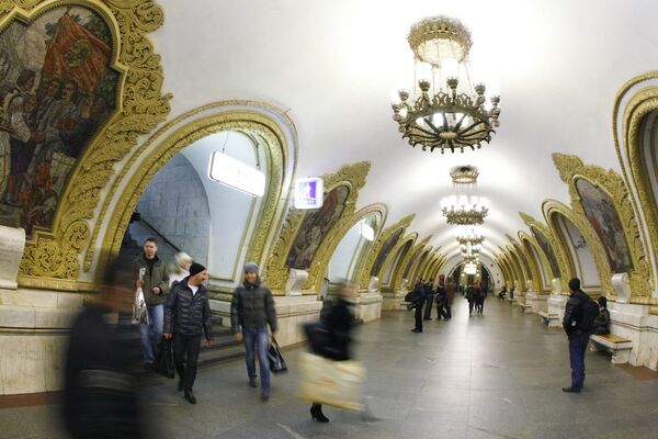 莫斯科地铁的美丽和奢华 - 俄罗斯卫星通讯社