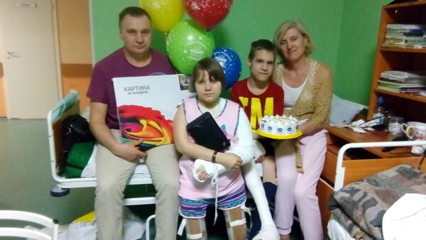 娜塔莉婭、阿納托利夫婦和收養的孩子們 - 俄羅斯衛星通訊社