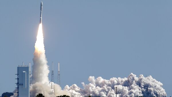 搭载美国空军卫星的“宇宙神-5”火箭在佛罗里达州发射升空 - 俄罗斯卫星通讯社