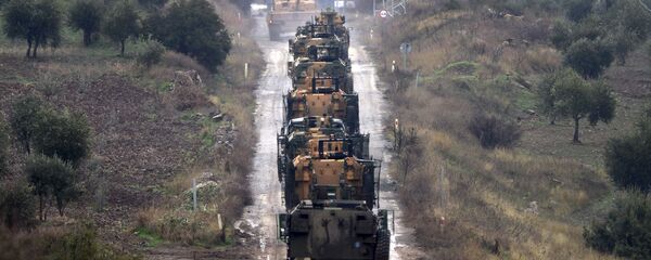 土耳其繼續向敘利亞邊境推進其軍事裝備 - 俄羅斯衛星通訊社