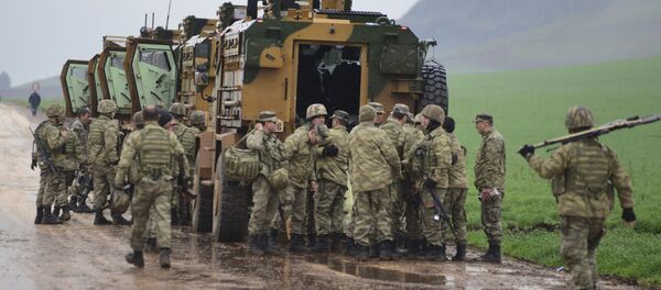 土耳其武装部队总参谋长视察土叙边境军队 - 俄罗斯卫星通讯社