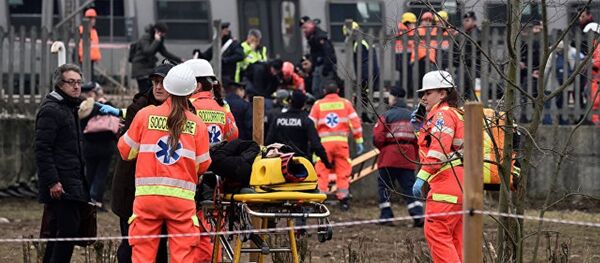 意大利北部火车脱轨致2死10重伤 - 俄罗斯卫星通讯社