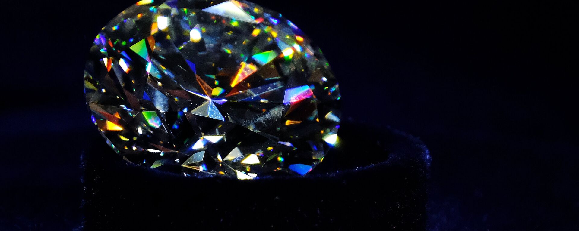 2023年1月至9月，中國香港的俄羅斯天然鑽石採購額增加4倍 - 俄羅斯衛星通訊社, 1920, 09.12.2023