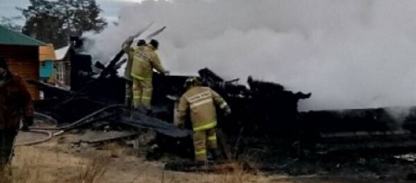 奥尔洪区胡日尔村旅游营地发生火灾 - 俄罗斯卫星通讯社