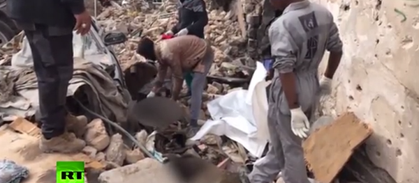 被从“伊斯兰国”手中解放后的摩苏尔：尸积如山，满目疮痍 - 俄罗斯卫星通讯社