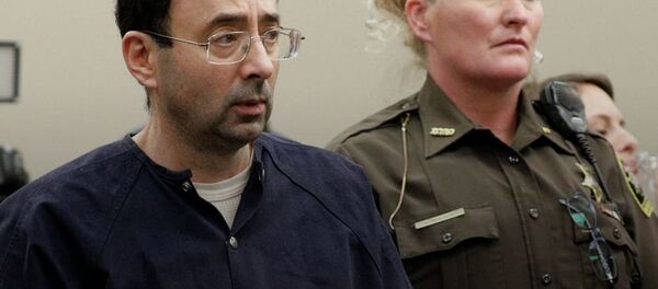 拉里·納薩爾 - 俄羅斯衛星通訊社