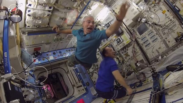 宇航員們首次國際空間站進行羽毛球比賽 - 俄羅斯衛星通訊社