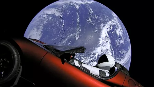 “獵鷹重型”火箭所載特斯拉跑車開始向小行星帶移動 - 俄羅斯衛星通訊社