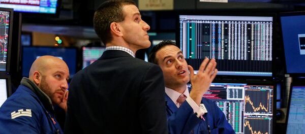 Трейдеры на Нью-йоркской фондовой бирже Трейдеры на Нью-йоркской фондовой бирже - 俄羅斯衛星通訊社