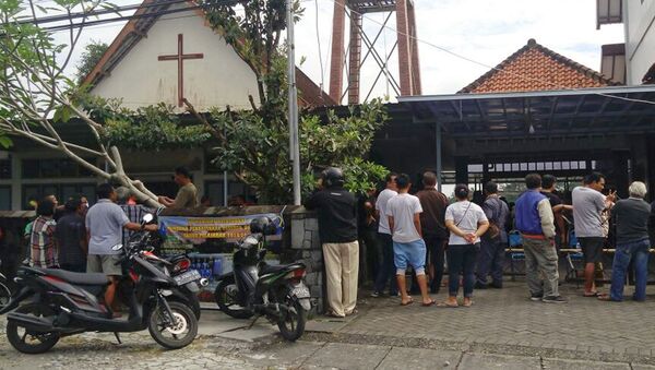 印尼男子持刀袭击教堂4人受伤 - 俄罗斯卫星通讯社