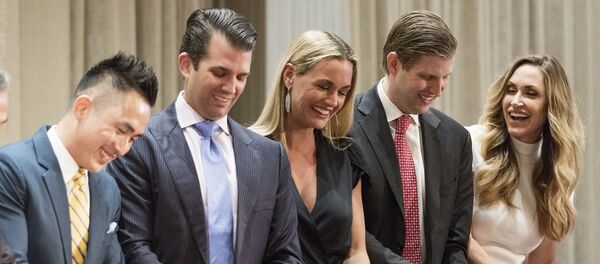 警方：小特朗普的妻子打开的信封里的东西不可疑 - 俄罗斯卫星通讯社