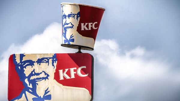 Вывеска сети ресторанов общественного питания KFC - 俄罗斯卫星通讯社
