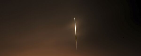 中国首次实施海上卫星发射 成功将七颗卫星送入预定轨道 - 俄罗斯卫星通讯社