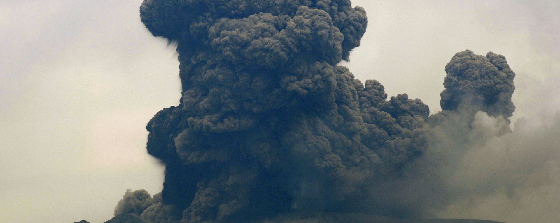 日本雾岛新燃岳火山喷发 - 俄罗斯卫星通讯社, 1920, 08.07.2022