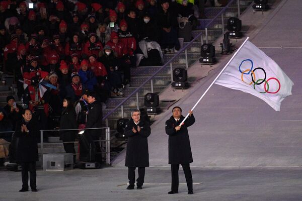 北京市市长陈吉宁和国际奥委会主席托马斯·巴赫在奥运会会旗交接仪式上 - 俄罗斯卫星通讯社