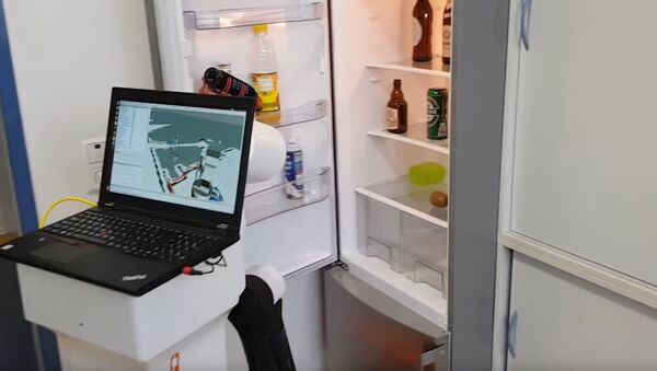 德国机器人学会从冰箱里取啤酒 - 俄罗斯卫星通讯社