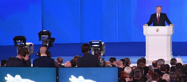 Президент РФ Владимир Путин выступает с ежегодным посланием Федеральному Собранию в ЦВЗ Манеж Президент РФ Владимир Путин выступает с ежегодным посланием Федеральному Собранию в ЦВЗ Манеж - 俄罗斯卫星通讯社